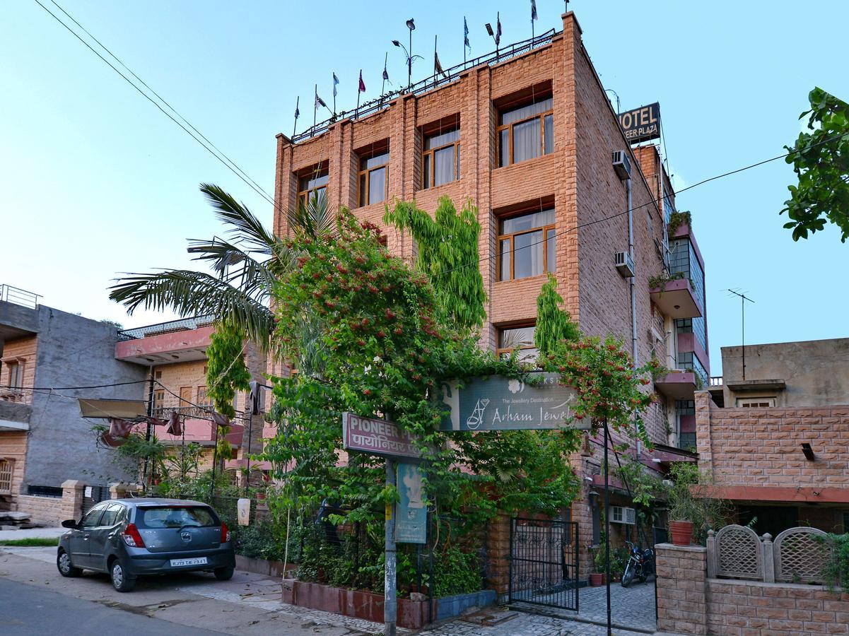Oyo 9900 Hotel Pioneer Plaza Jodhpur  Exterior photo